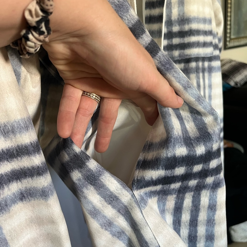 SOLD xx NWT Petal & Pup “White Check” Plaid Oversized Shacket - Picture 8 of 8